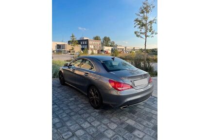 Mercedes-Benz CLA 180 Gebrauchtwagen