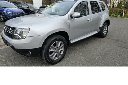 Dacia Duster Prestige Diesel Klima+AHK+ Insp+TÜV + NEU Gebrauchtwagen