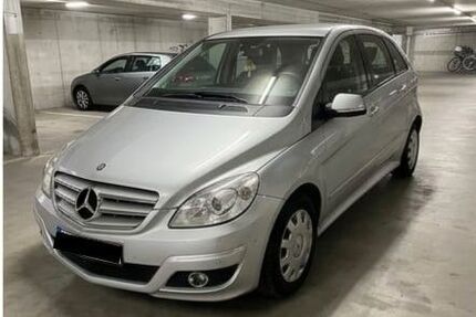 Mercedes-Benz B 180 Gebrauchtwagen