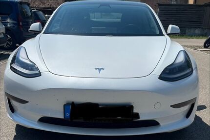 Tesla Model 3 Gebrauchtwagen