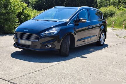 Ford S-Max Gebrauchtwagen