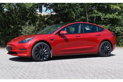 Tesla Model 3 Gebrauchtwagen