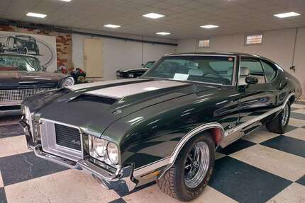 Oldsmobile Cutlass 