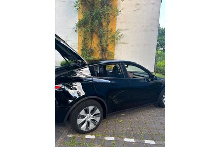 Tesla Model Y Gebrauchtwagen