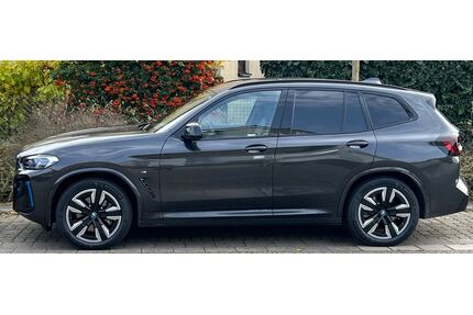 BMW iX3 Gebrauchtwagen