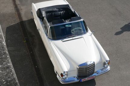 Mercedes-Benz 220 Gebrauchtwagen