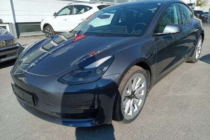 Tesla Model 3 Gebrauchtwagen