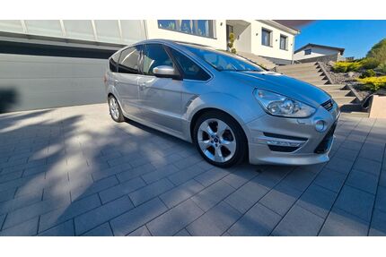 Ford S-Max Gebrauchtwagen