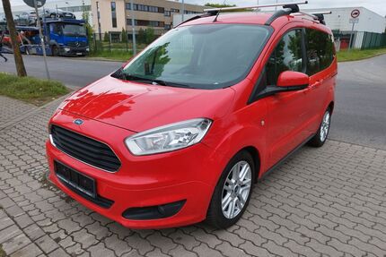 Ford Tourneo Courier Gebrauchtwagen