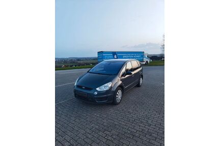 Ford S-Max Gebrauchtwagen