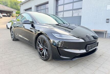 Tesla Model 3 Gebrauchtwagen