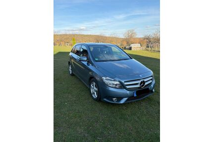Mercedes-Benz B 180 Gebrauchtwagen