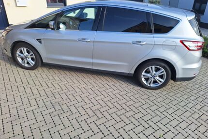 Ford S-Max Gebrauchtwagen