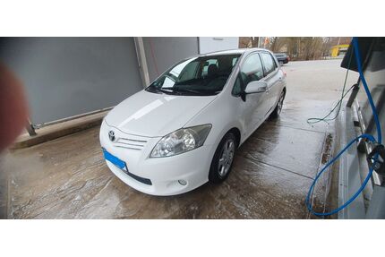 Toyota Auris Gebrauchtwagen