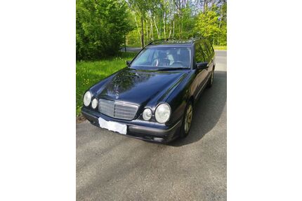 Mercedes-Benz E 220 Gebrauchtwagen