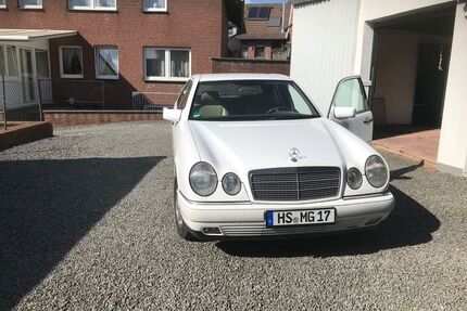 Mercedes-Benz E 300 Gebrauchtwagen