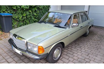 Mercedes-Benz E 230 Gebrauchtwagen