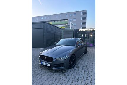 Jaguar XE Gebrauchtwagen