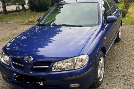 Ford Almera 