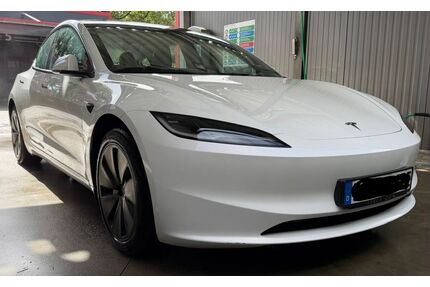 Tesla Model 3 Gebrauchtwagen