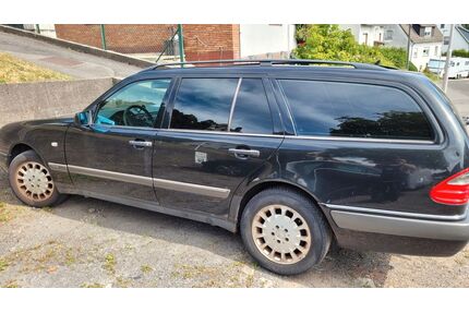 Mercedes-Benz E 320 Gebrauchtwagen