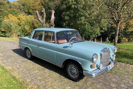 Mercedes-Benz 200 Gebrauchtwagen