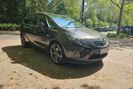 Opel Zafira Tourer Gebrauchtwagen