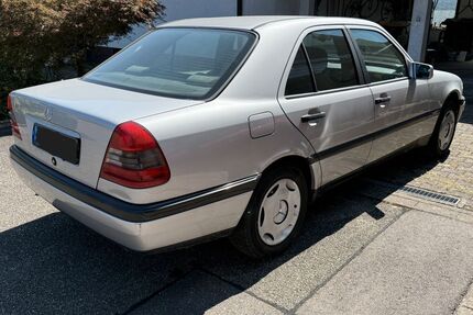 Mercedes-Benz C 180 Gebrauchtwagen