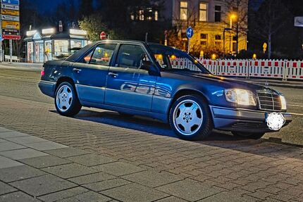 Mercedes-Benz 220 Gebrauchtwagen