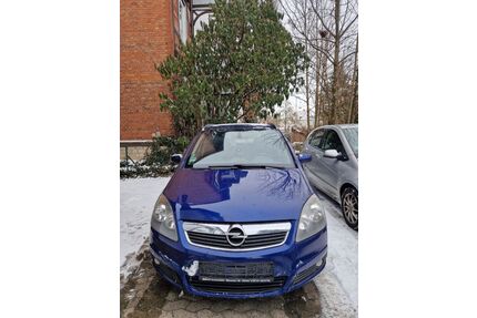 Opel Zafira Tourer Gebrauchtwagen