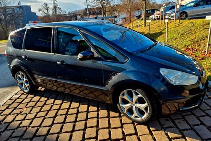 Ford S-Max Gebrauchtwagen