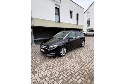Mercedes-Benz B 180 Gebrauchtwagen
