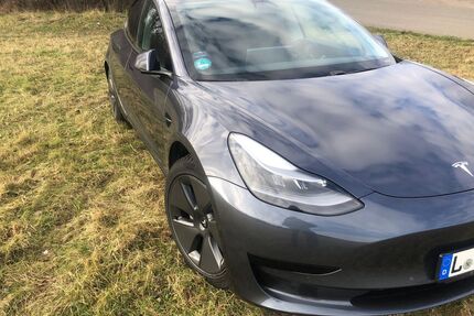 Tesla Model 3 Gebrauchtwagen