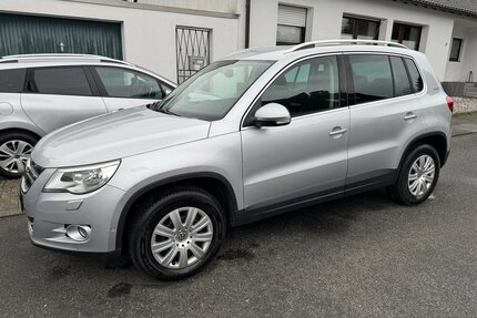 VW Tiguan 2.0TSI DSG 4-Motion Xenon AHK SR+WR 1.Hd Gebrauchtwagen