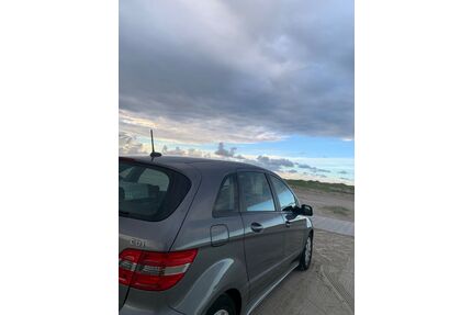 Mercedes-Benz B 180 Gebrauchtwagen