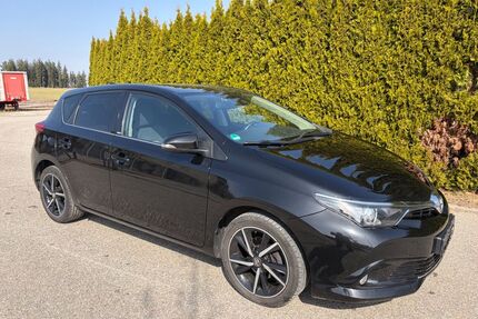 Toyota Auris Gebrauchtwagen
