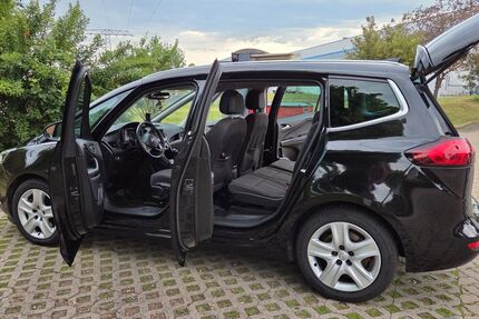 Opel Zafira Tourer Gebrauchtwagen