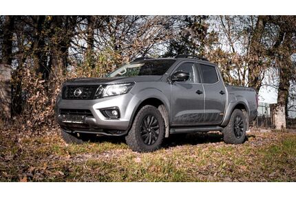 Mercedes-Benz Navara 