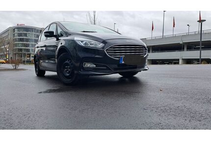 Ford S-Max Gebrauchtwagen
