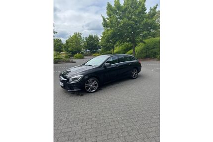 Mercedes-Benz CLA 180 Shooting Brake Gebrauchtwagen