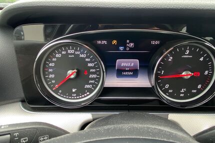 Mercedes-Benz E 220 Gebrauchtwagen