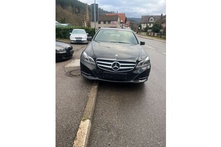 Mercedes-Benz E 220 Gebrauchtwagen