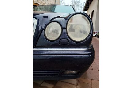 Mercedes-Benz E 230 Gebrauchtwagen