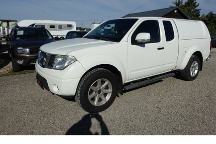 Nissan Navara King Cab SE 4X4 Navi AHK Sitzheizung Gebrauchtwagen