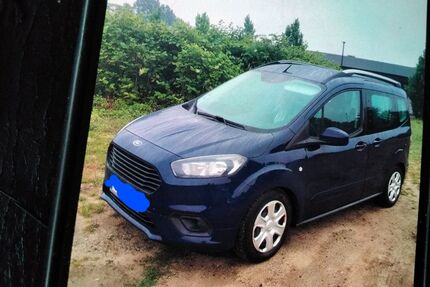 Ford Tourneo Courier Gebrauchtwagen