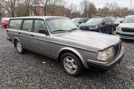 Volvo 240 
