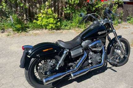 Harley Davidson Dyna Street Bob Gebrauchtwagen