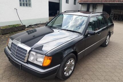 Mercedes-Benz 220 Gebrauchtwagen