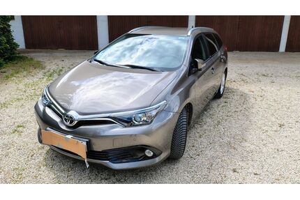 Toyota Auris Touring Sports Gebrauchtwagen