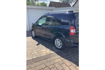 Ford Tourneo Courier Gebrauchtwagen